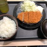 ロースカツ定食(松のや ル・シーニュ府中店)