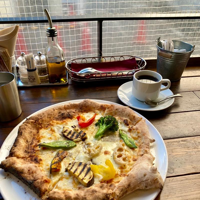 グリル野菜のオルトラーナピザ(Piacere)