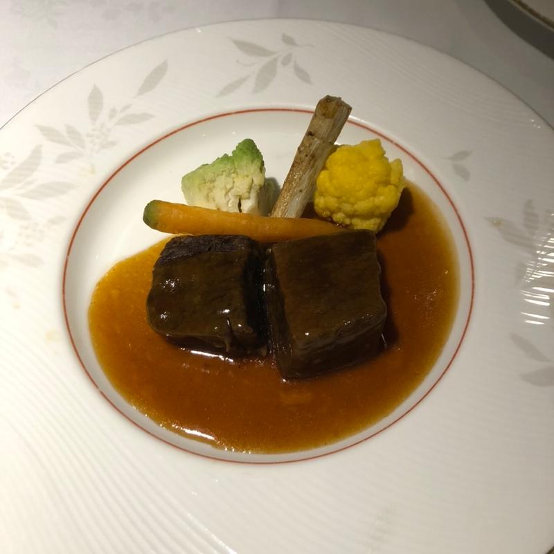 湘南ちがさき牛のオイスターソース煮込み(ロイヤルウイング)