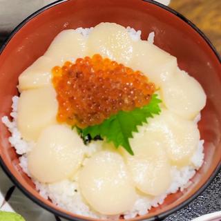 ホタテ丼(柿崎商店 海鮮工房)
