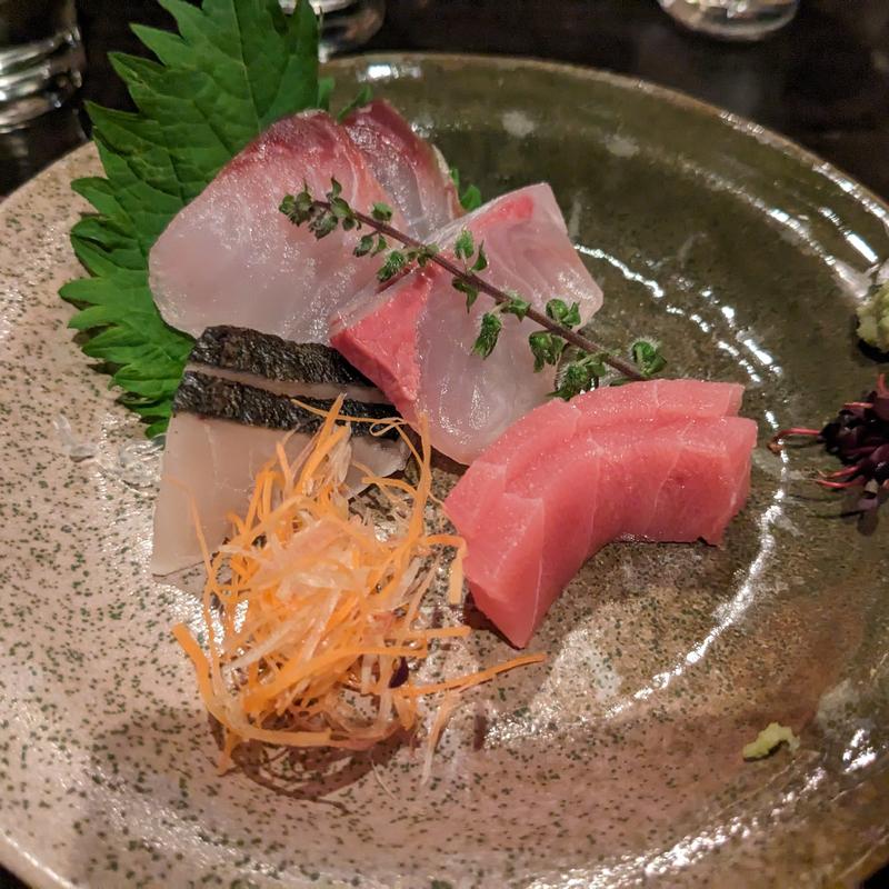 鮮魚盛り合わせ(てしごとや )