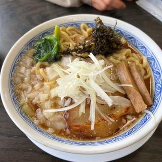 背脂醤油ラーメン(麺屋はる )