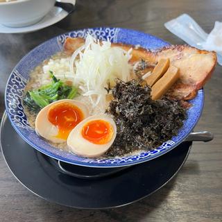 背脂醤油ラーメン特(麺屋はる )