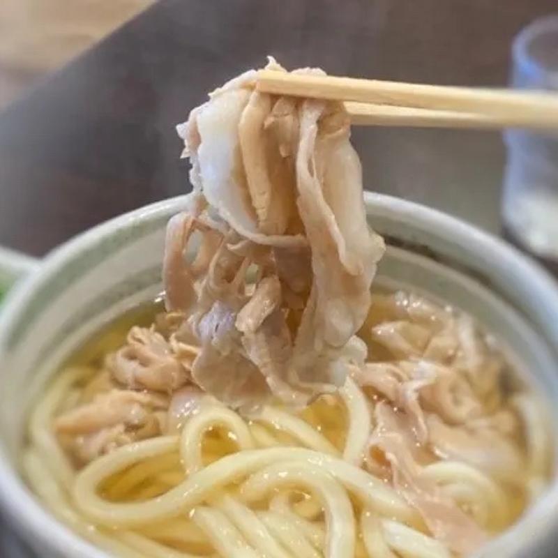 讃玄豚の肉うどん(うどん 松ゆき)