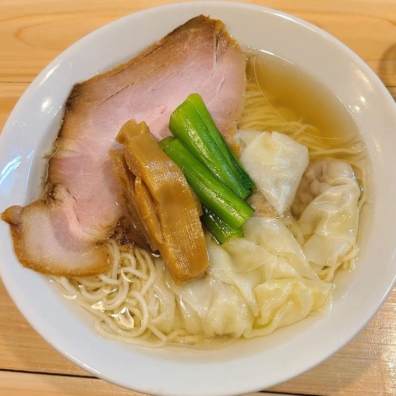 鶏生姜塩ワンタン(世田谷中華そば 祖師谷七丁目食堂)