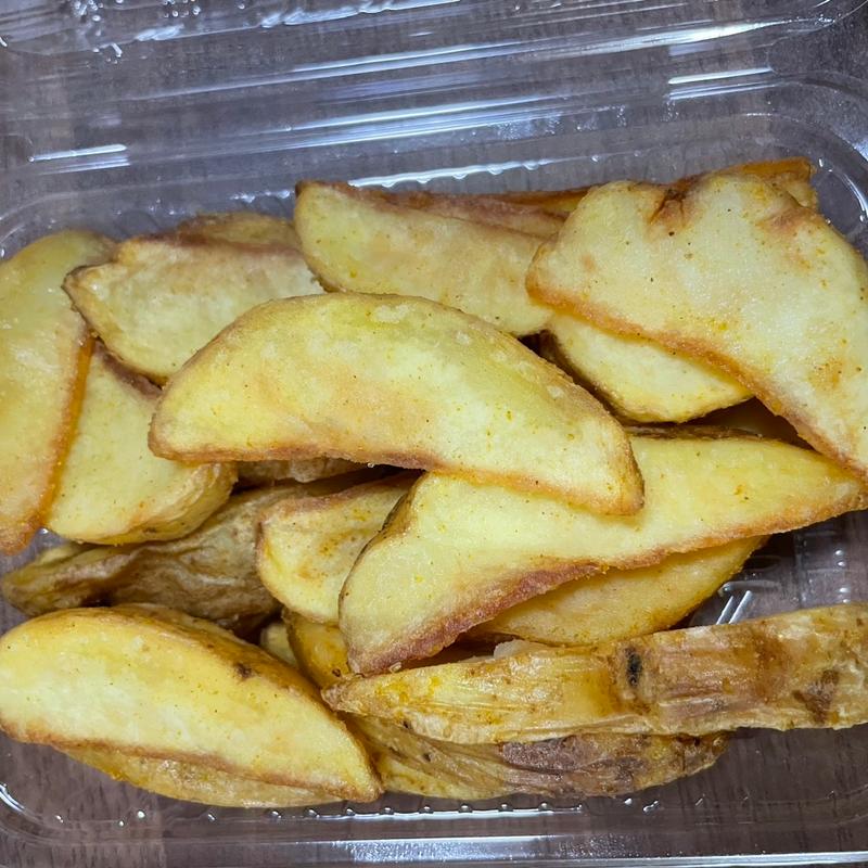 フライドポテト（ガーリックカレー味）(新鮮市場 ベアーズ)