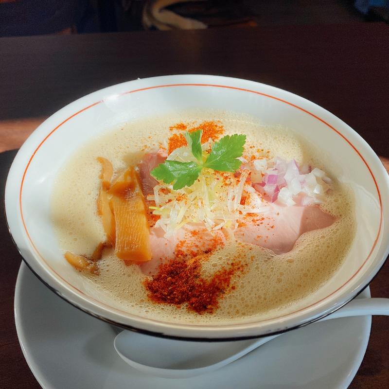 濃厚鶏白湯麻辣テイスト(大盛り)(小麦の星)