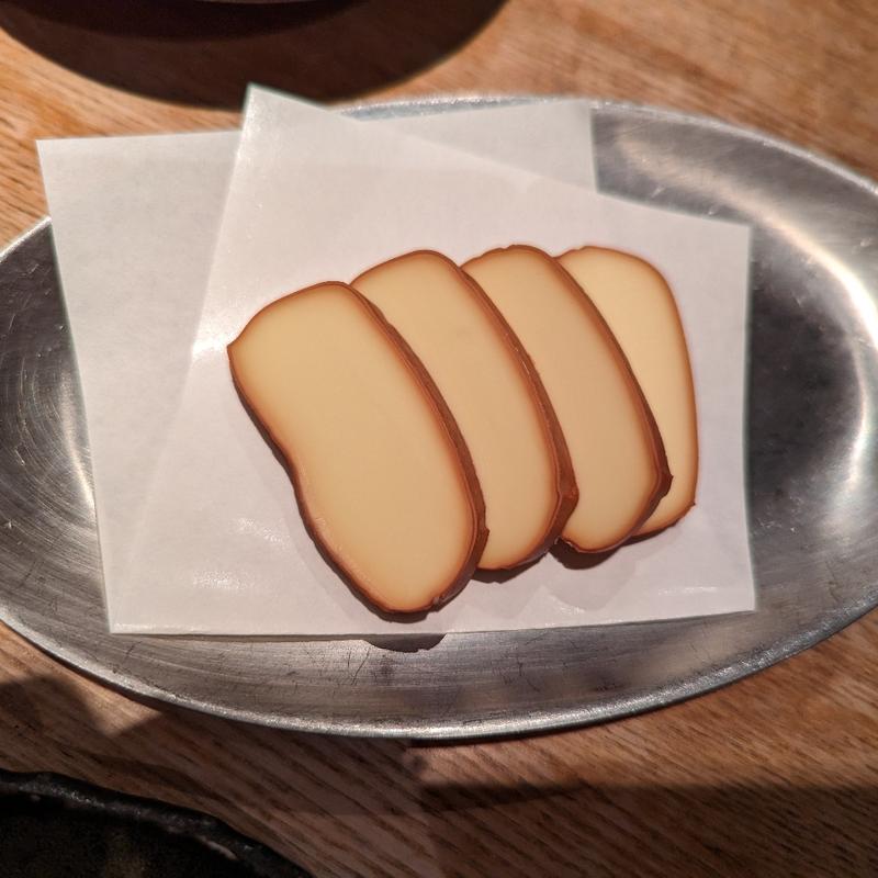 チーズの燻製(鳥ぎん みなとみらい店)