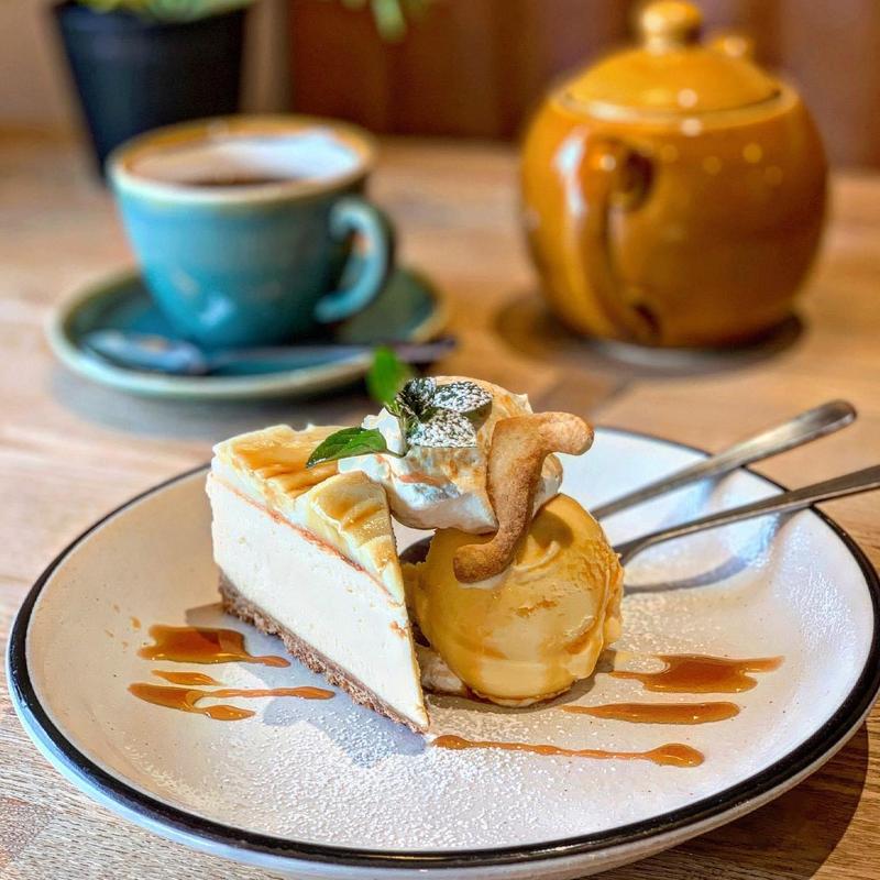 さつまいものチーズCake(5 waters cafe)