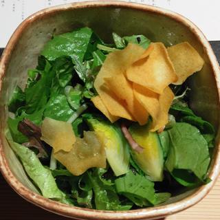 芽甘藍と慈姑の早採り野菜のサラダ(日本焼肉はせ川 別亭 銀座店)