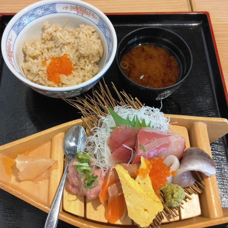 舟盛り丼(鮨・酒・肴 杉玉 鹿島田 )