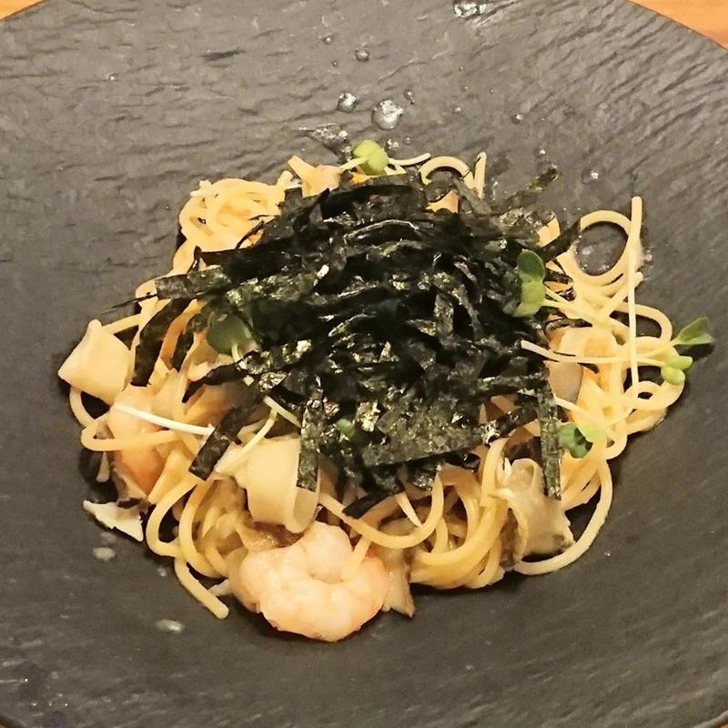 サザエ・エビ・イカ・アサリの名物市場風ビアンコスパゲティ ～海苔をのせて～(季節の産直食材×イタリアン グリーンハウス 青葉台)