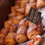 クロワッサン(SCHOOL BUS COFFEE BAKERS)