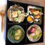 季節の松花堂(日本料理 こもりく)