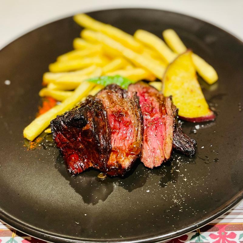 スペシャルコース　国産牛の炭火焼き(LA BODEGA PARRILLA)