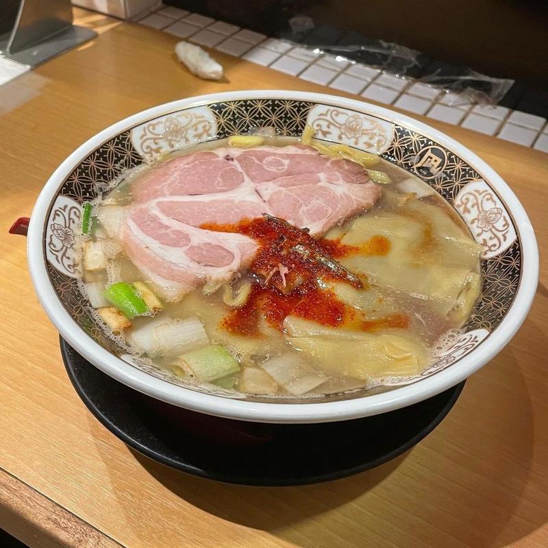 (すごい煮干ラーメン凪 新宿ゴールデン街店別館 （【旧店名】ラーメン凪 豚王）)
