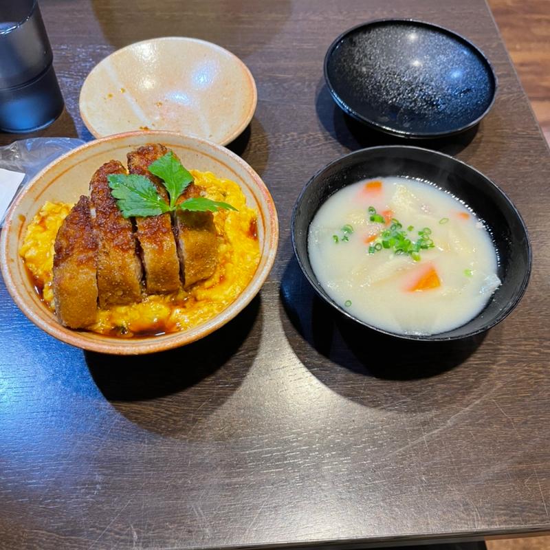 (かつ丼 大樹)