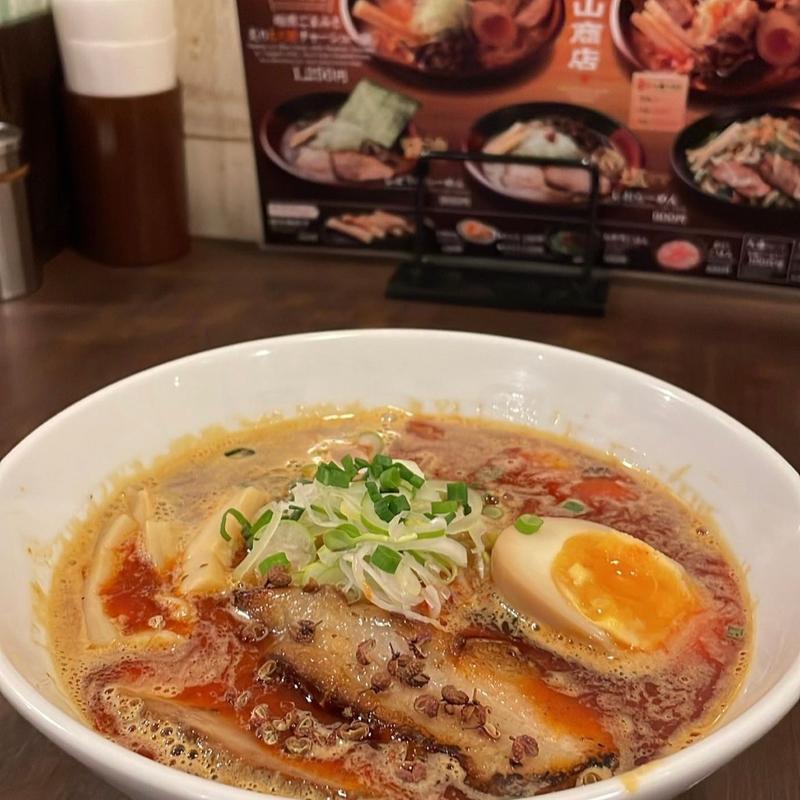 (吉山商店 らーめん共和国店)