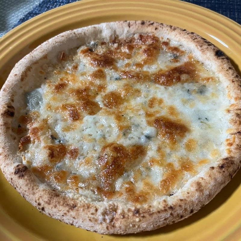 セブンプレミアム　金のチーズピッツァ(セブン-イレブン 南７条店)