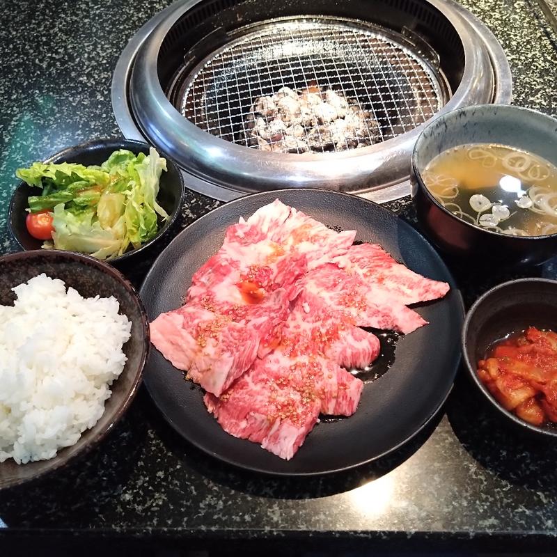 黒毛和牛カルビランチ200g(あみやき亭 環八成城店 )