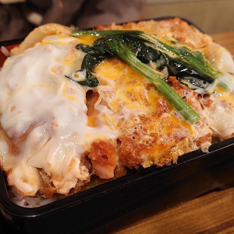 卵とじカツ丼(秋山食堂 )