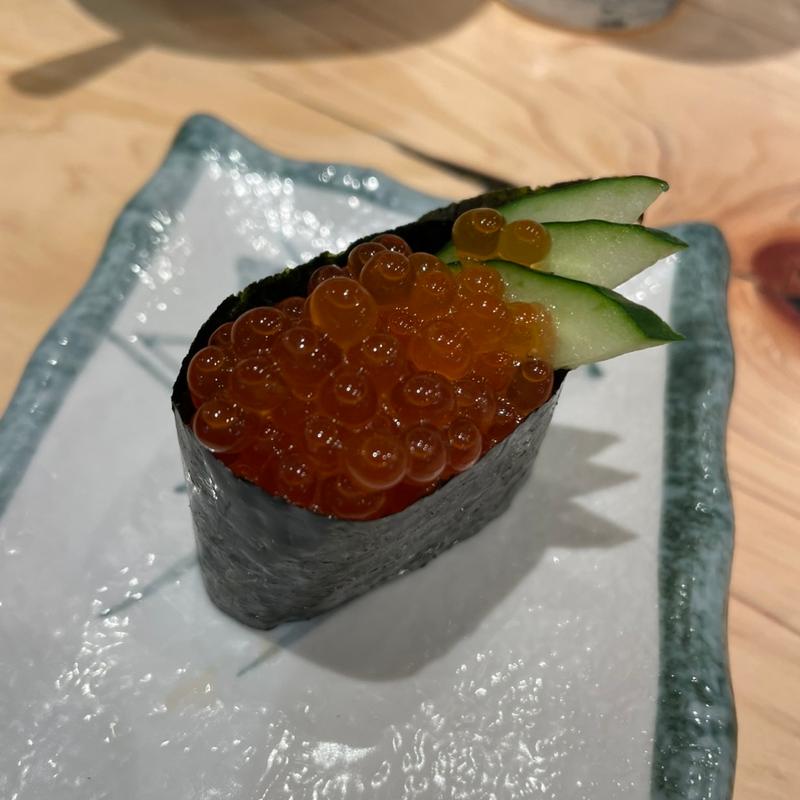 いくら(すし酒場 さしす KITTE博多店)
