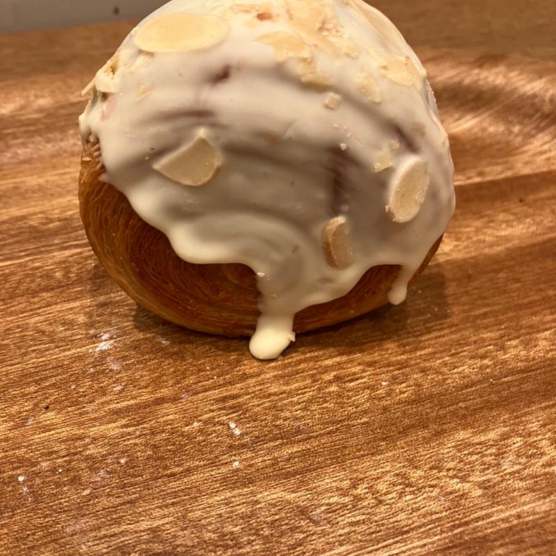 カスタードロール(BOUL'ANGE(ブール アンジュ) 大同生命札幌ビル店)