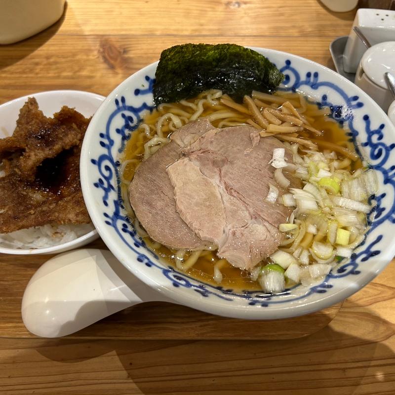 支那そば大盛り　ソースかつセット(支那そば 月や 博多デイトス店)