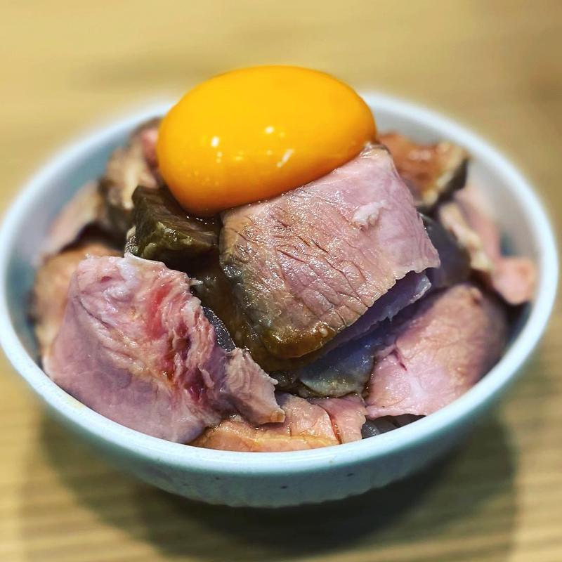 レアチャーシュー丼(かね田)