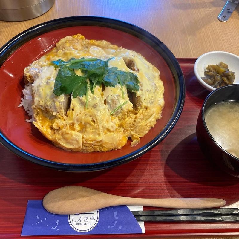 かつ丼(しぶき亭 東口本店)