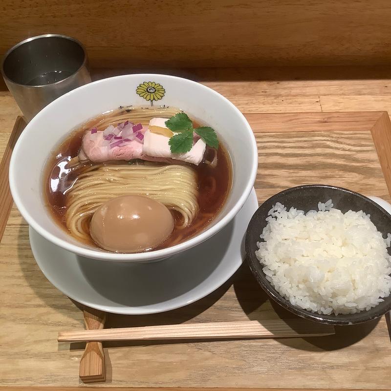 味玉醤油の光(麺大盛100円)(ご飯中150円)(麺に光を 別邸)