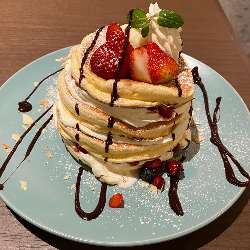 イチゴとミックスベリーのパンケーキ(髙木珈琲 フォレストモール京田辺店)