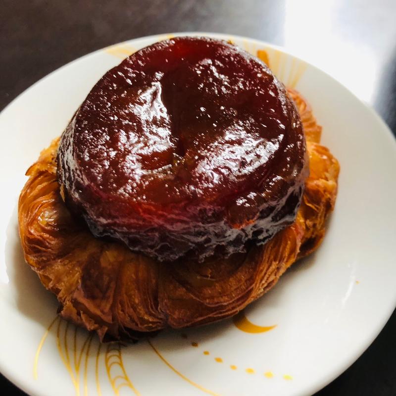 タルトタタンデニッシュ(パンとエスプレッソと湘南と)