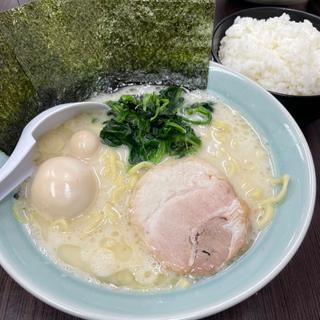 (横浜家系ラーメン 大阪なんば 魂心家)