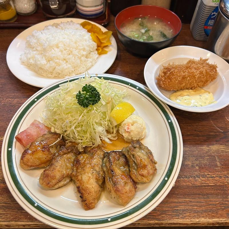 カキバター焼定食＋カニクリームコロッケ＋ライス大盛(かつれつ四谷たけだ )