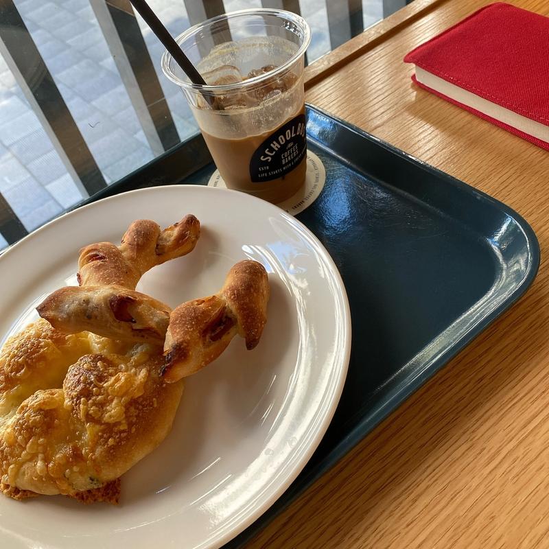 フロマージュフォカッチャ(SCHOOL BUS COFFEE BAKERS)