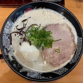 味玉ラーメン(博多一幸舎 エキマルシェ大阪店)