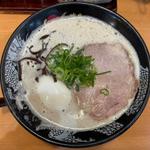 味玉ラーメン(博多一幸舎 エキマルシェ大阪店)
