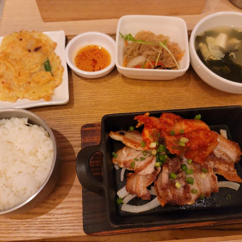 三元豚カルビセット(韓美膳 （ハンビジェ）)