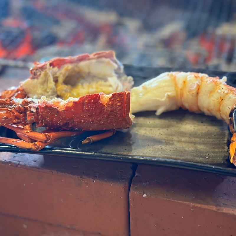 豪華海の幸（伊勢エビ）(さとうみ庵 （海女小屋体験施設）)