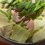 和牛もつ鍋 塩味(牛もつ鍋・串揚げ 「わ佐んぼん」)