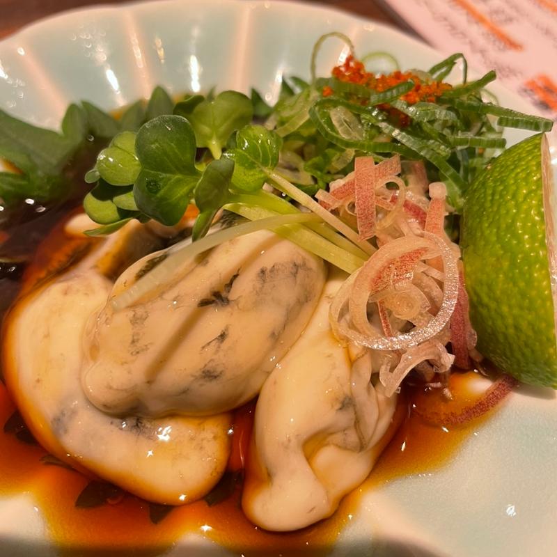 生牡蠣ポン酢(おでんとお蕎麦 居酒屋じんべえ難波店)