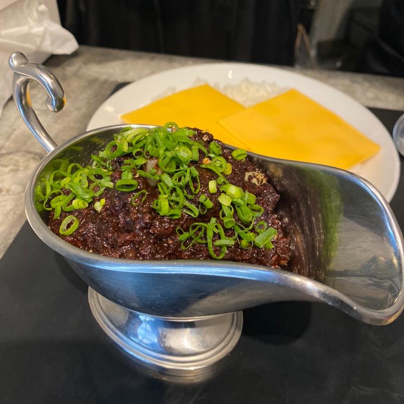 赤キーマ+チーズ(東京ボンベイ 恵比寿本店（とうきょうぼんべい）)