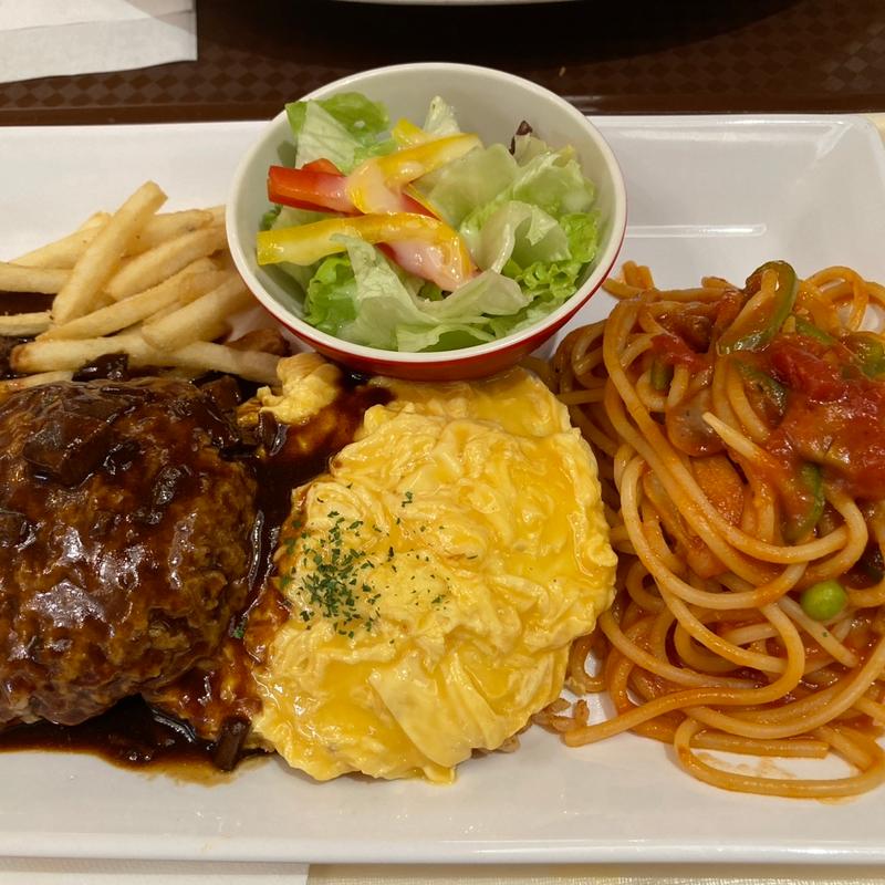 トルコライス(デリッシュ・ウフ 越谷レイクタウン店)