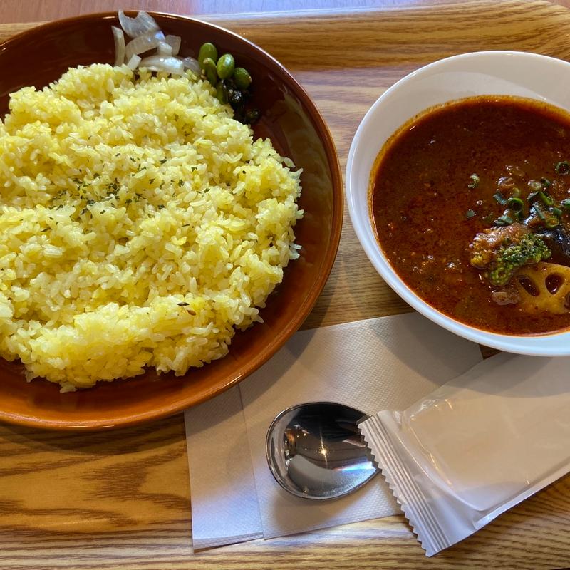 赤のべっぴん薬膳キーマカリー(カリー＆ワイン ビストロべっぴん舎 神保町店)