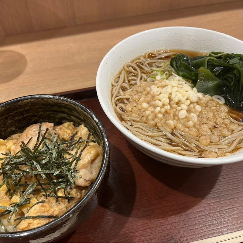 親子丼セット温蕎麦(さがたに　新宿京王モール店)