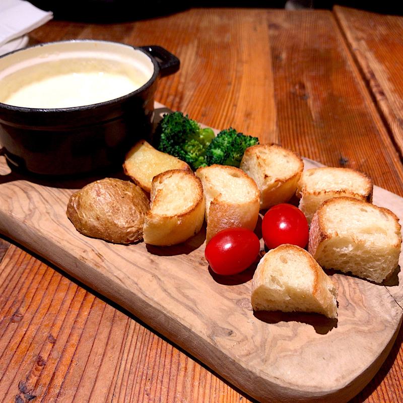 蔵王チーズのこだわりチーズフォンデュー(グリルみのる)