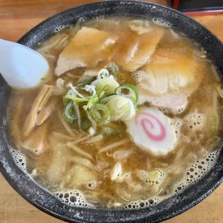 サッポロラーメン(元祖十文字中華そばマルタマ)