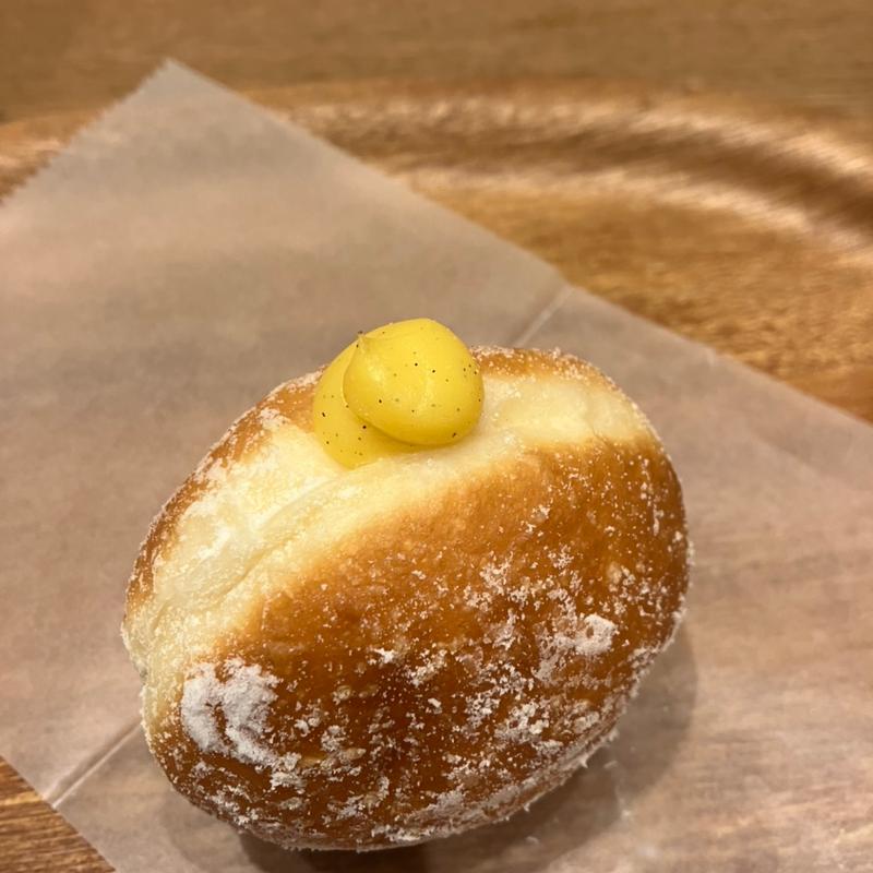 カスタードドーナツ(BOUL'ANGE(ブール アンジュ) 大同生命札幌ビル店)