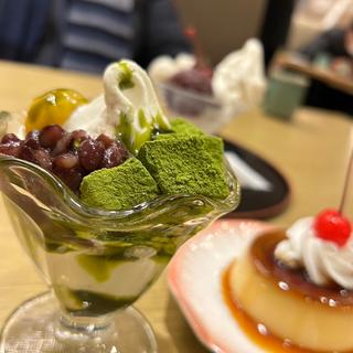 抹茶わらび餅パフェ(北海道生まれ和食処とんでん 麻生店)